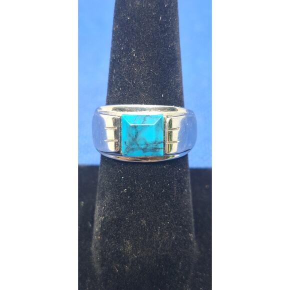 Square signet turquoise & sterling silver ring- Size 7.25- Estate find! - Picture 5 of 6